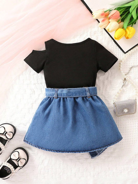 Baby Girl Letter Graphic Tee Dress & Asymmetrical Hem Denim Skirt