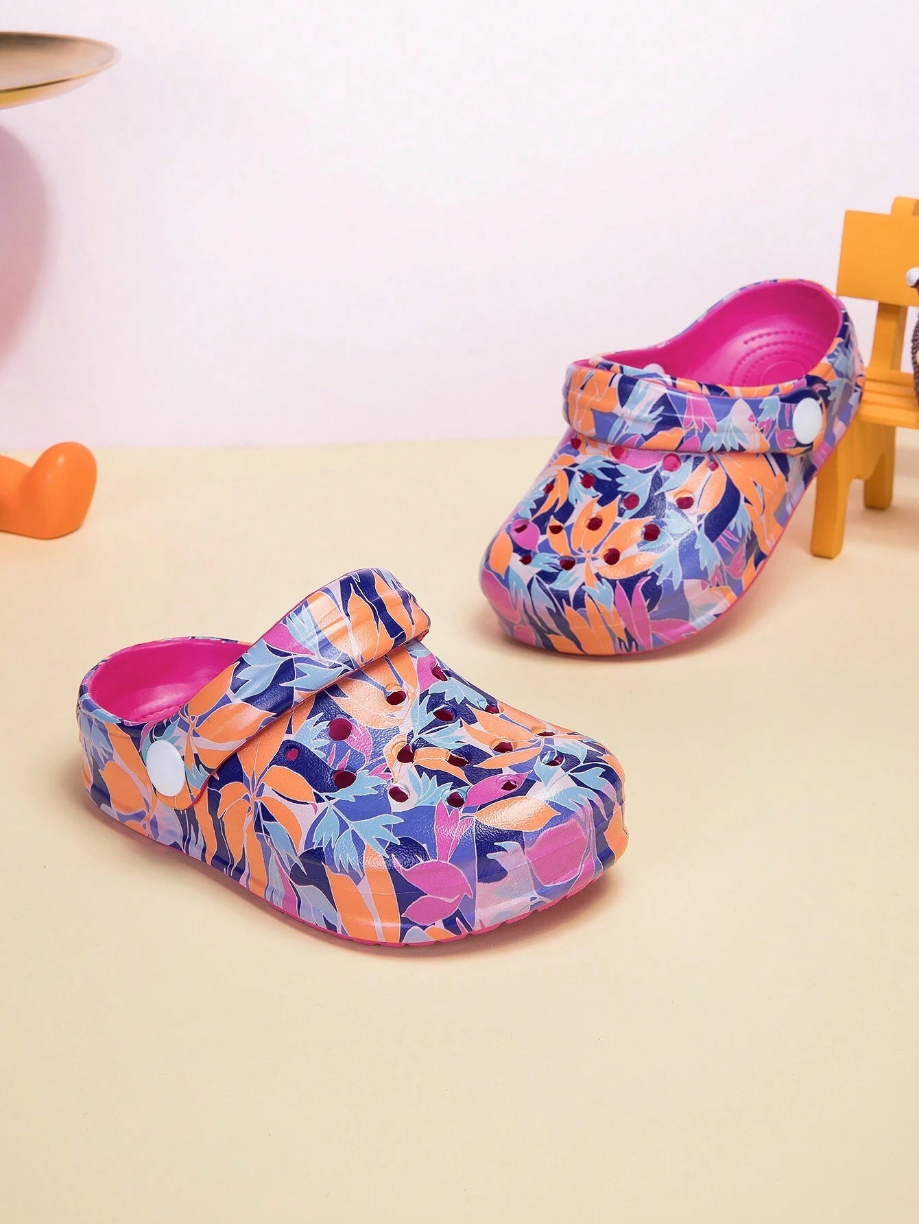 Kids' Flower Patterned Sandals