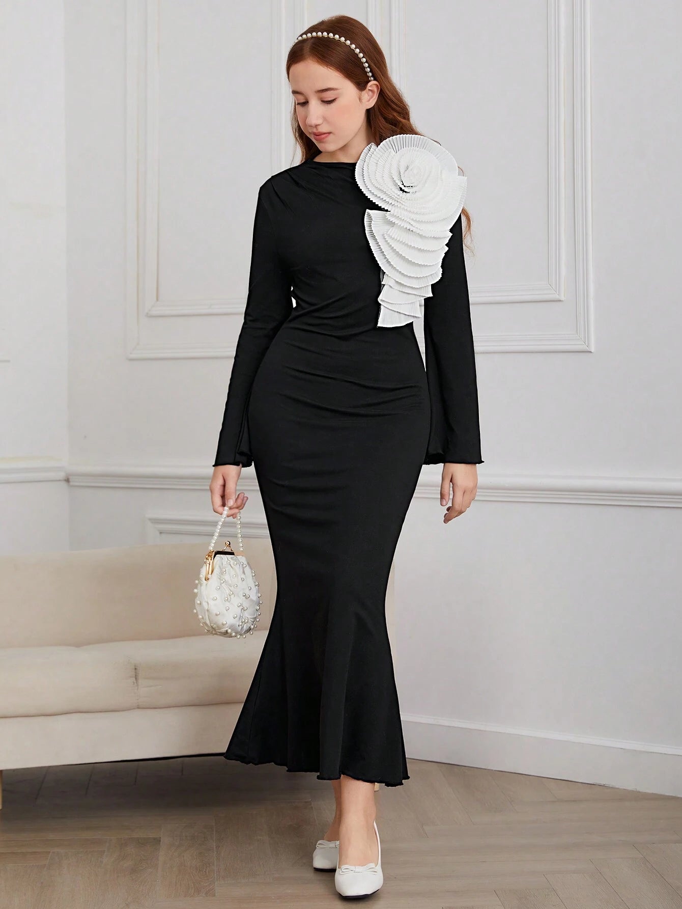 Teen Girl Elegant 3D Floral Decor Round Neck Long Sleeve Mermaid Hem Fitted Long Dress Black