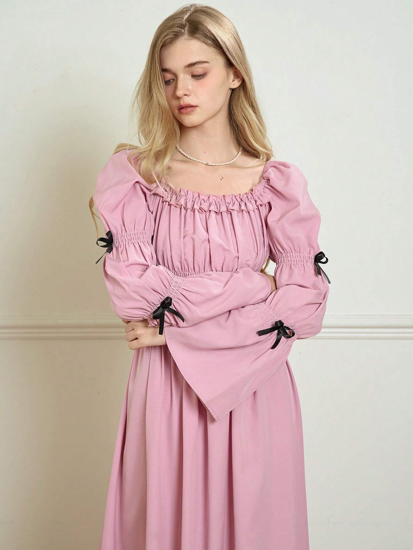 Lunivi Elegant Young Women's Puffed Sleeve Ruched Waist Dress