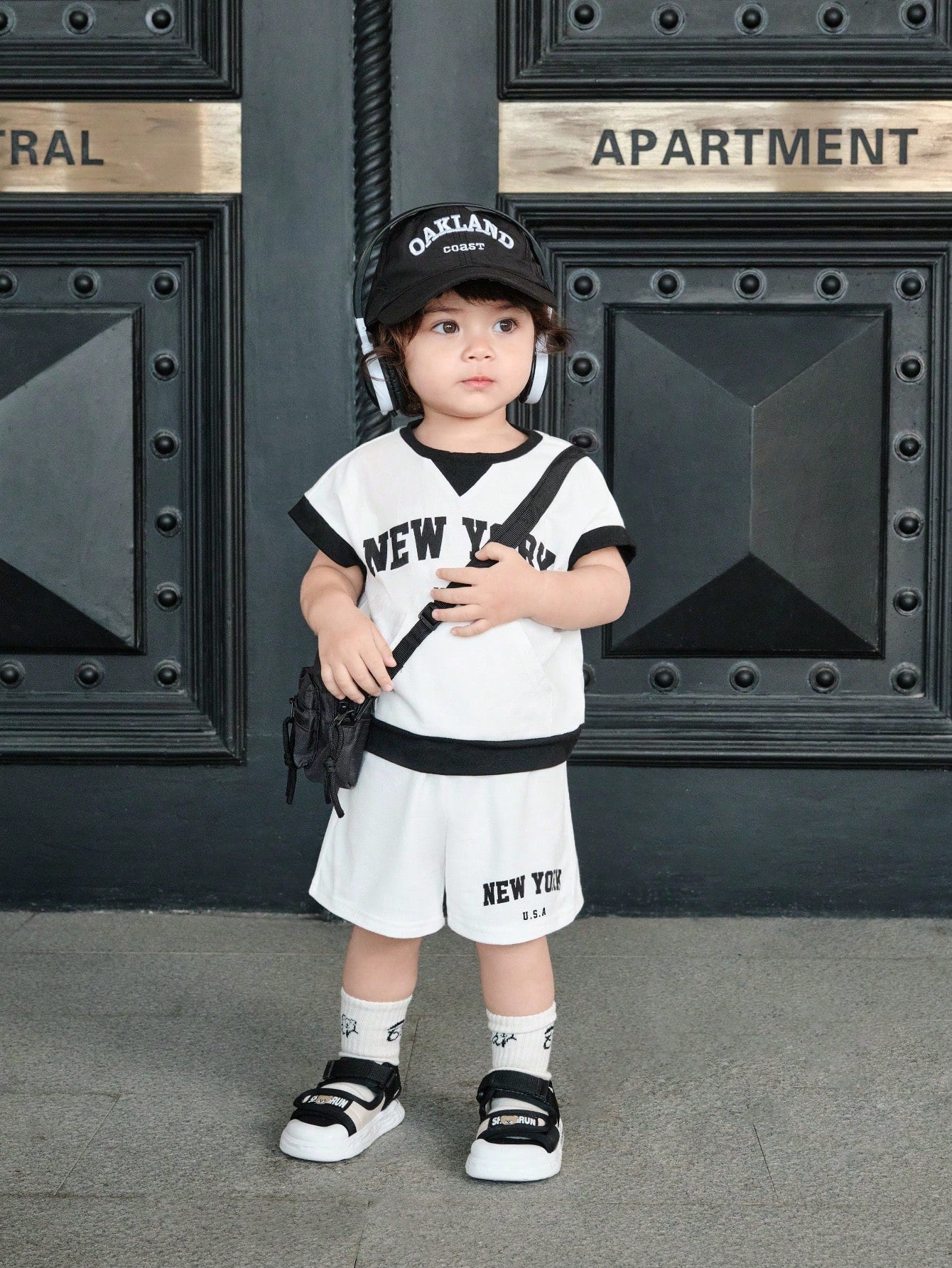 Toddler Boy/Girl Sporty Casual Stripe Print Short Sleeve T-Shirt & Shorts Black & White