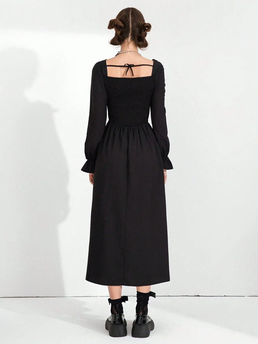 Teen Girl Gothic Style Long Sleeve Long Dress With Square Neckline Waist Cinched