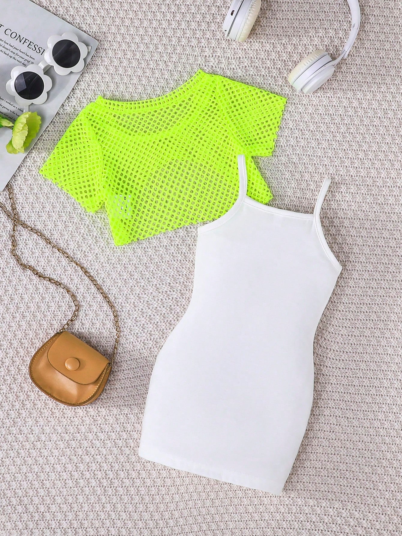 2pcs Young Girl's Fashion Lace Crop Top And Lettered Print Spaghetti Strap Dress Set