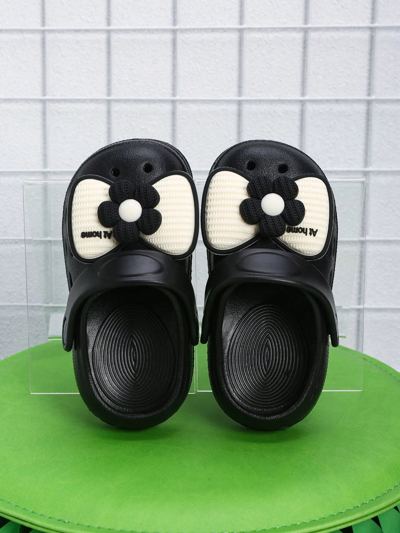 Girls' Hollow Out Flat Slip-Resistant Sandals With Cute Bowknot Buckle