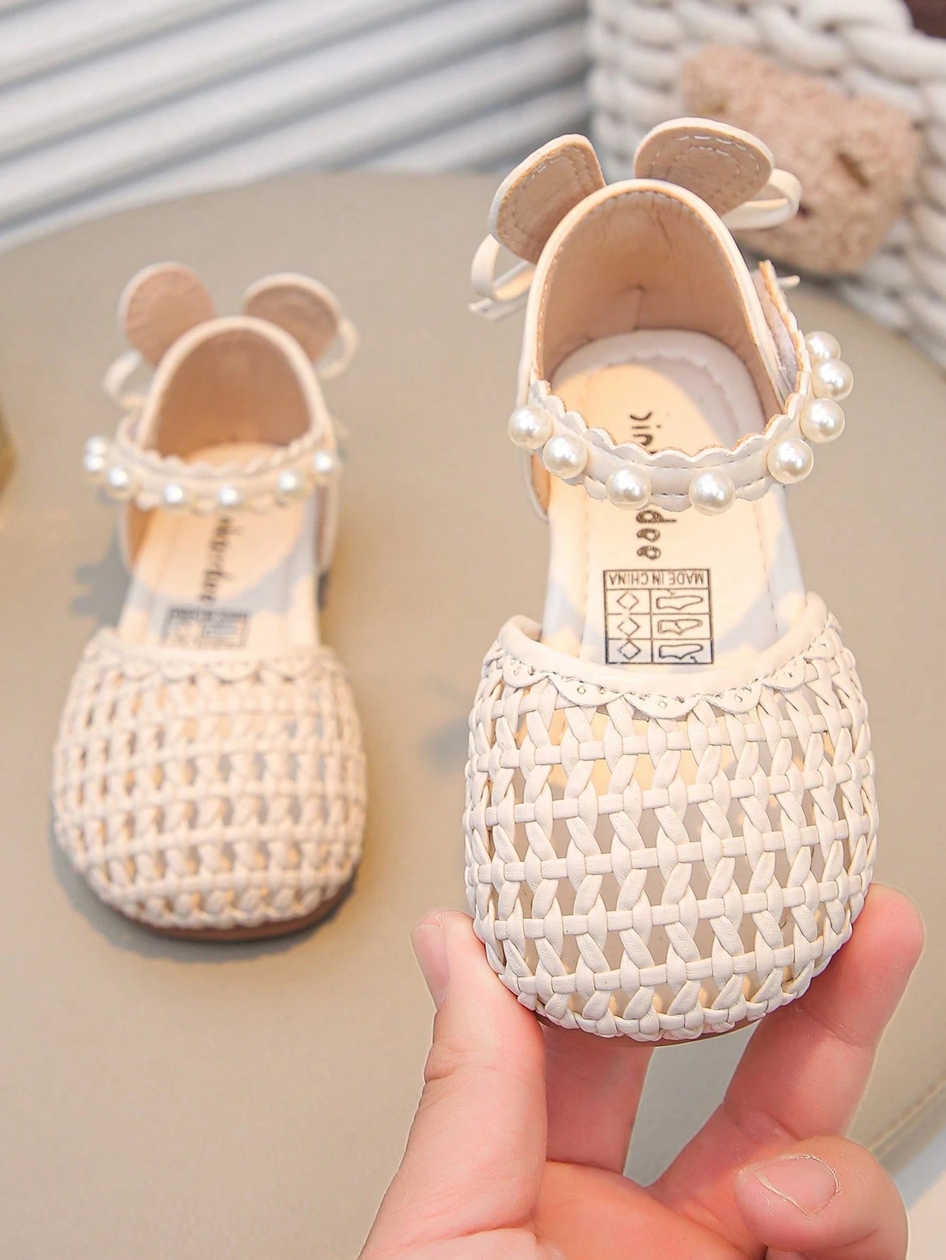 1 Pair New Fashion Elegant Girl Frill Ankle Strap Soft Anti-Slip Flat Princess Sandals