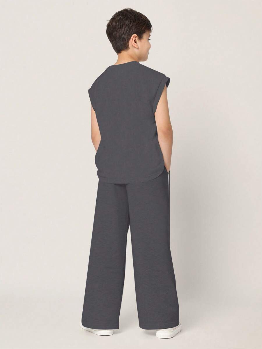 Tween Boys Comfy Regular Fit Tank Top And Contrast Straight Fit Sweatpants