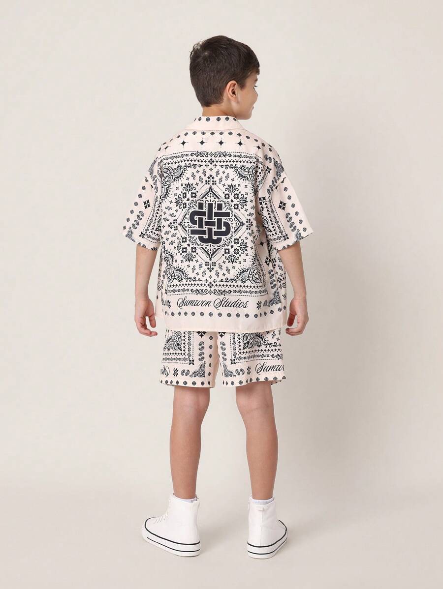 Tween Boys Comfy Oversized Fit Paisley Bandana Printed Short Sleeve Shirt And Short Khaki