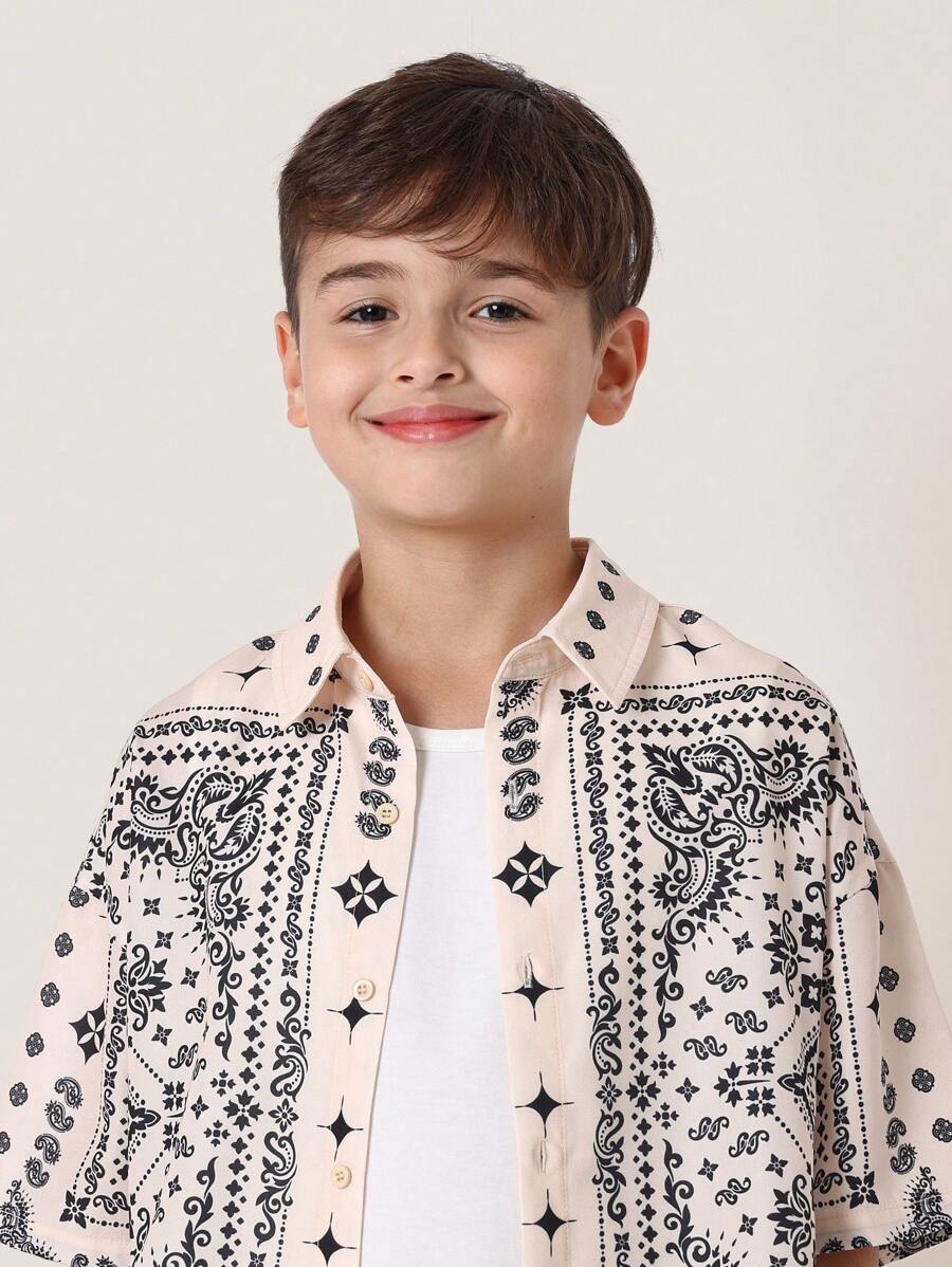Tween Boys Comfy Oversized Fit Paisley Bandana Printed Short Sleeve Shirt And Short