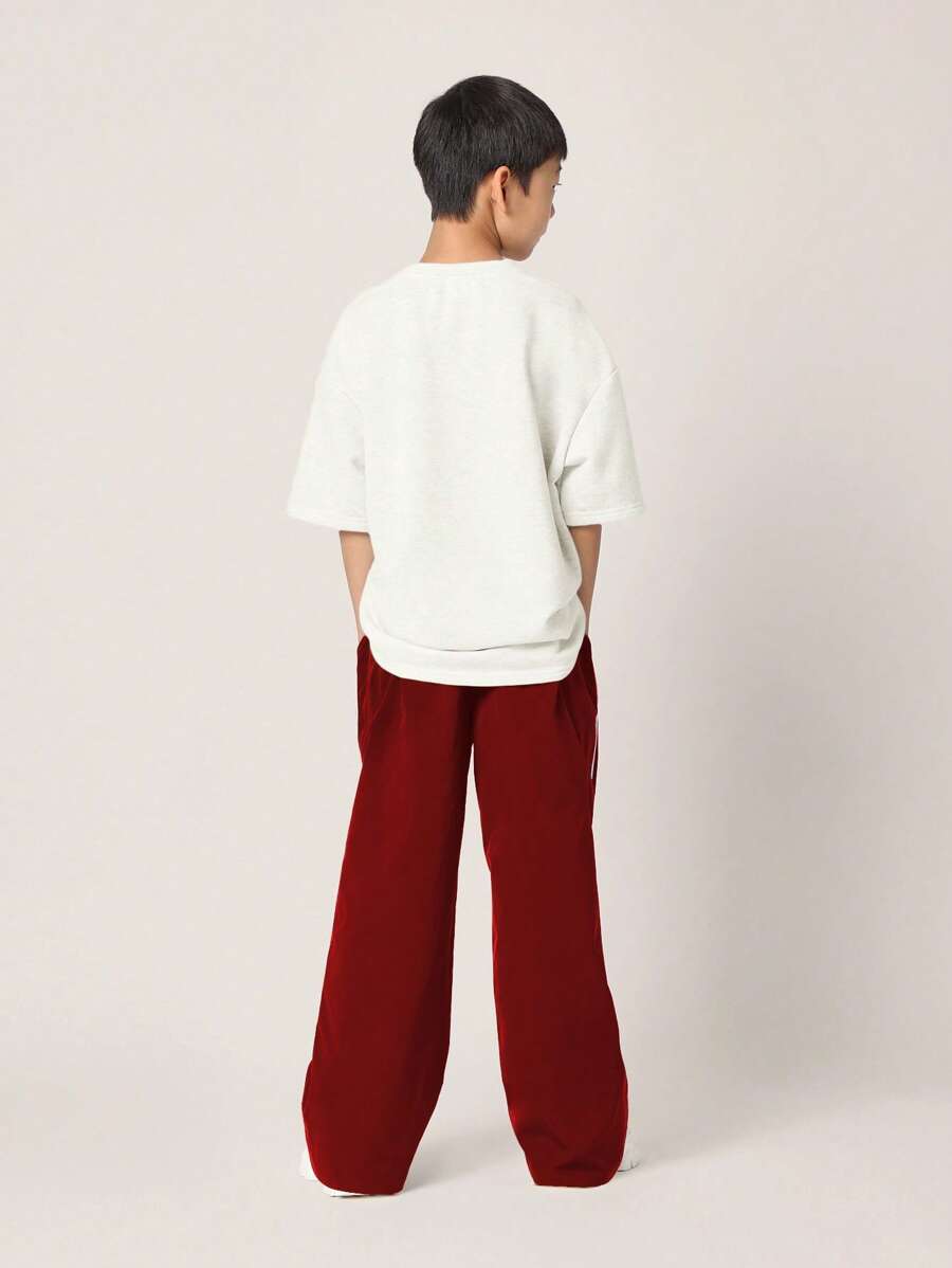 Tween Boys Comfy Oversized Fit Elbow Sleeve Tee With Small Graphic Print And Contrast Loose Fit Parachute Nylon Pant